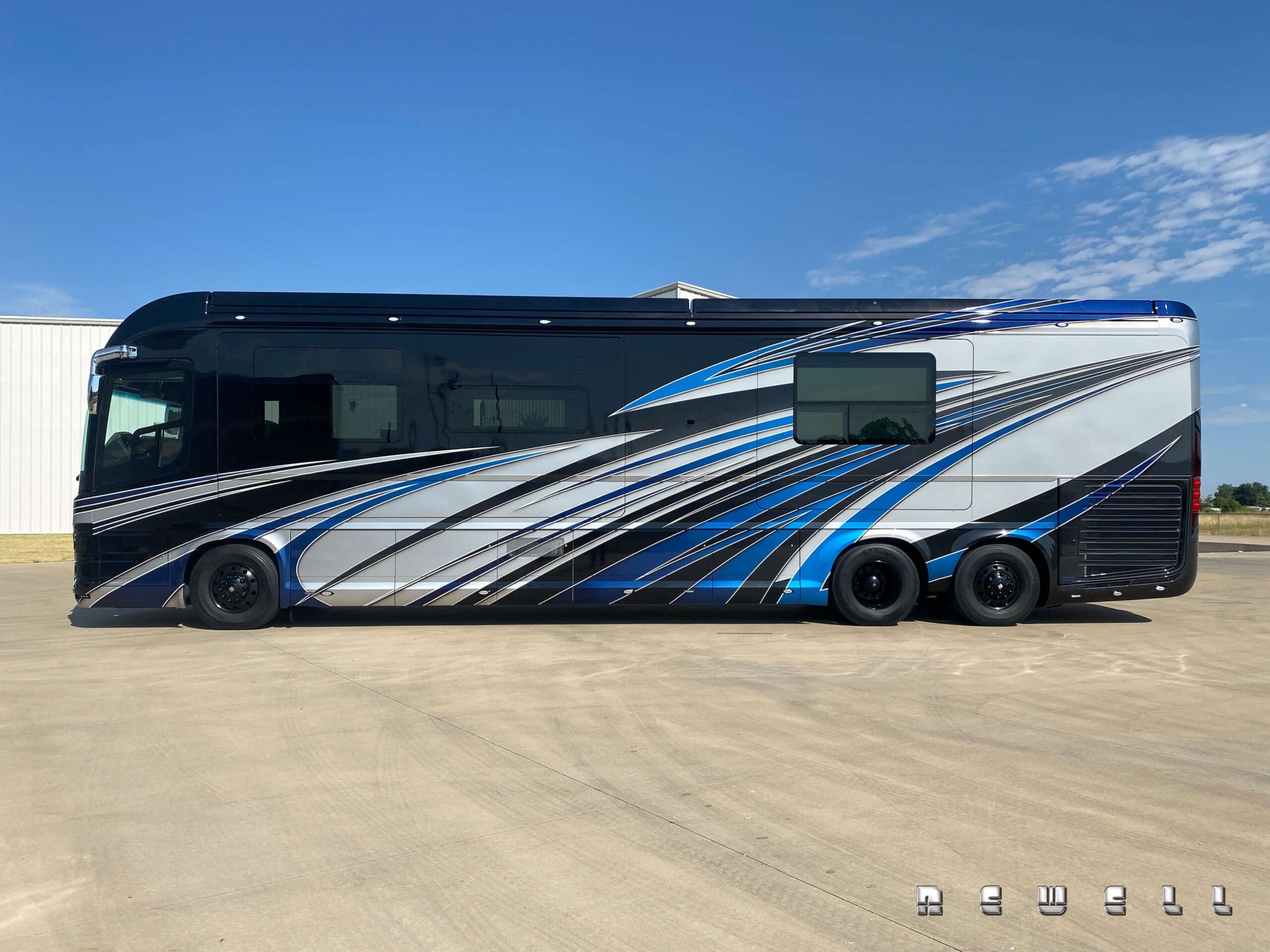 Newell Coach 1757